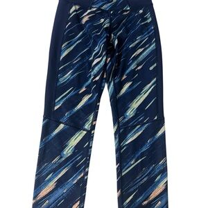 Tek Gear Women's Blue Multi-Color Abstract Print Capri Leggings